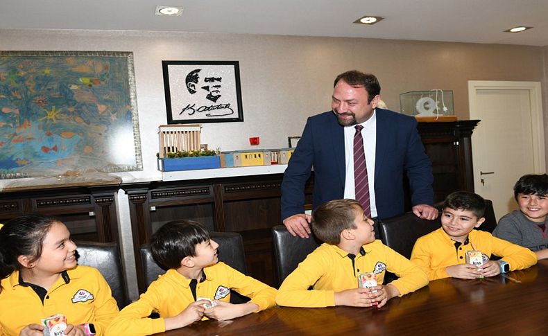Gümrükçü'den yerel yönetimler dersi