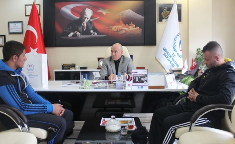 Güreşçi Tarık Aslankılıç Milli Takım kampına seçildi