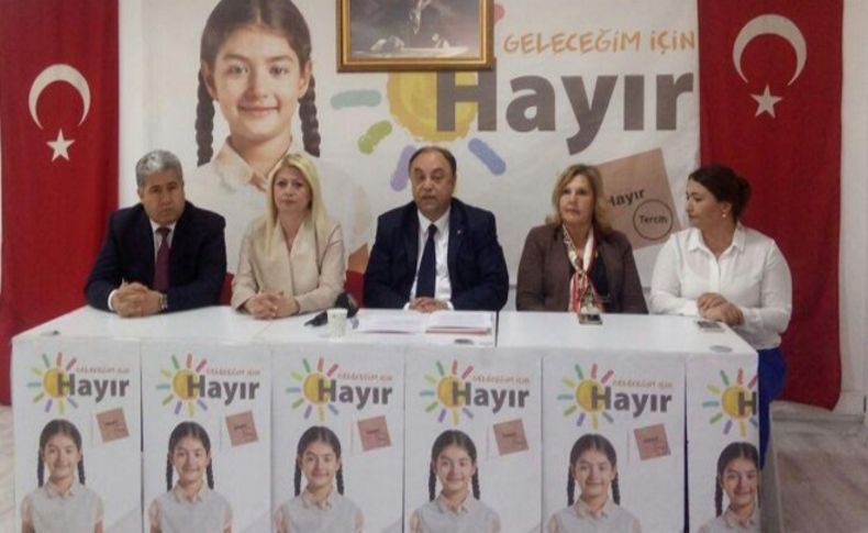 Güven'den Demokrasi Evi'nde 16 Nisan mesajları