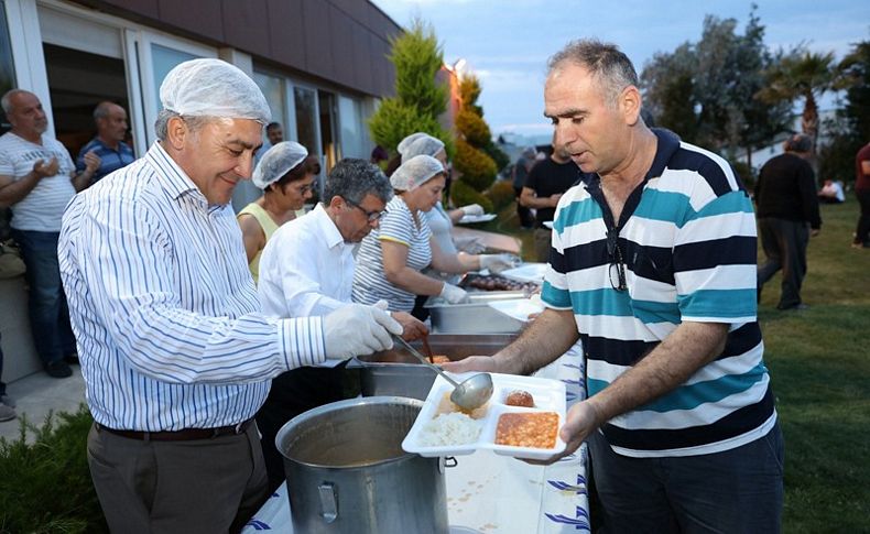 Güzelbahçe’de iftar bereketi