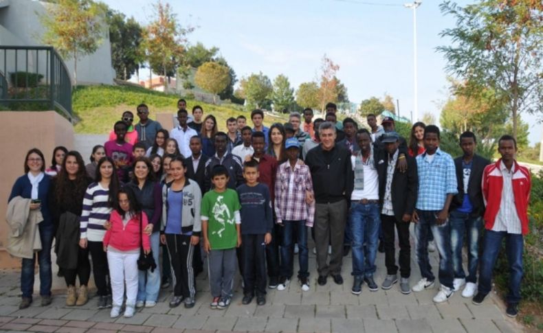 Güzelbahçeli çocuklar Somalilileri konuk etti