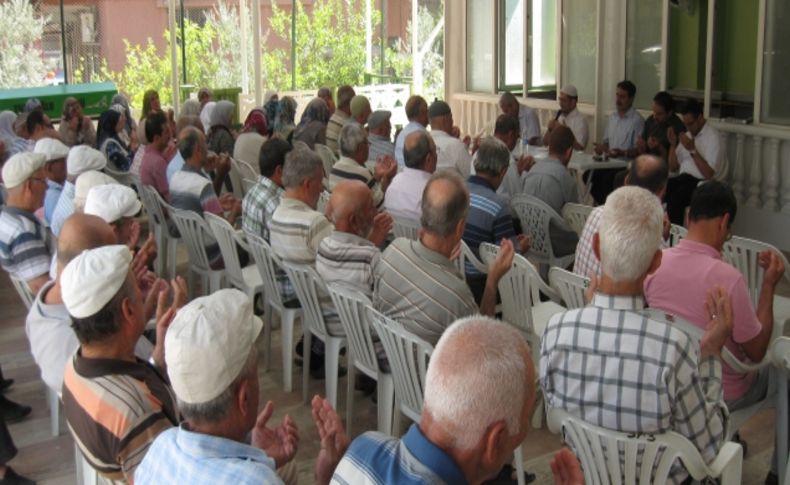 Hacı adayları dualarla uğurlandı
