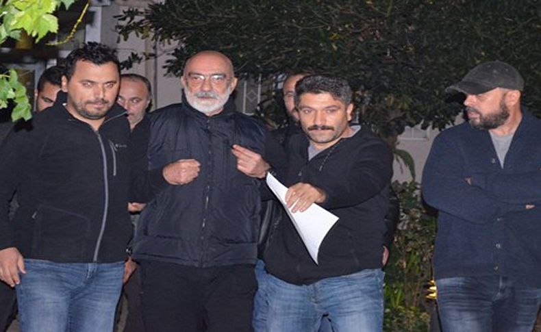 Ahmet Altan gözaltına alındı