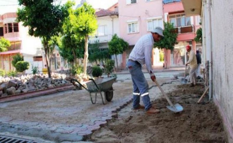 Hareketli fay hattı hasar veriyor