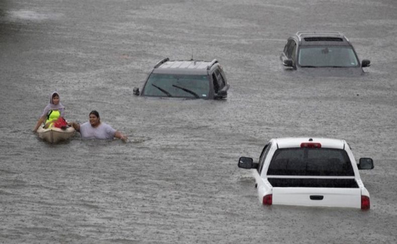 Harvey Amerika'yı kasıp kavuruyor !