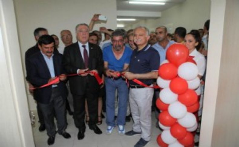 Bayraklı’da yeni kültür merkezi hizmete açıldı