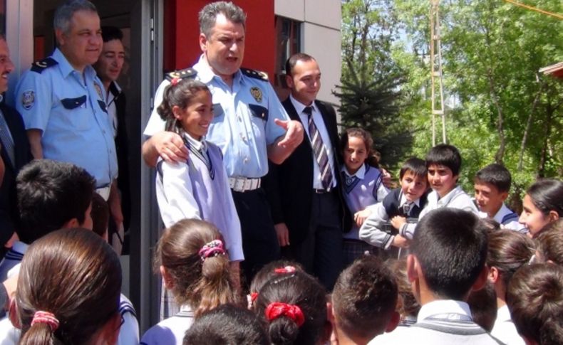 Hasköylü öğrenciler, polisi yakından tanıdı
