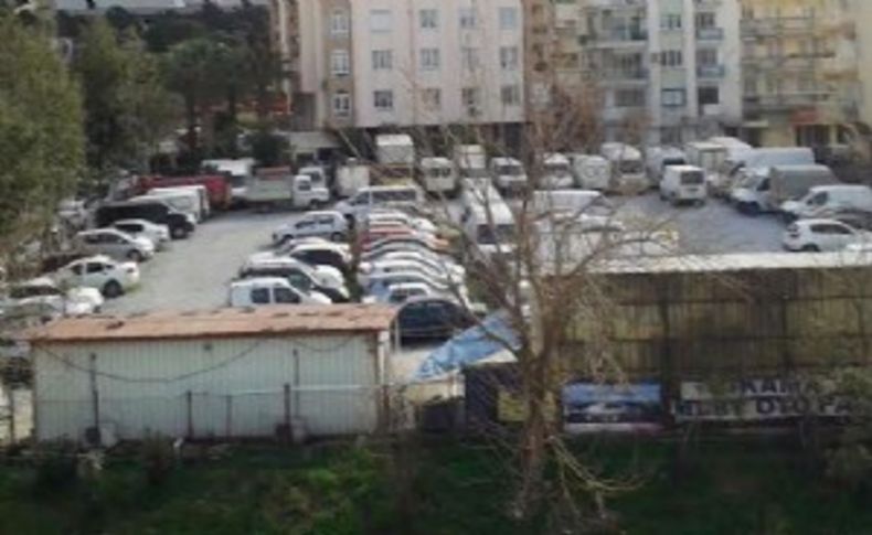 Büyükşehir'den park yarasına neşter