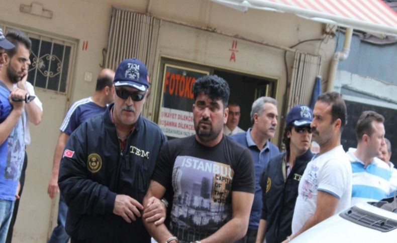 Hatay'da bombalı saldırı planlayan 8 kişi adliyeye getirildi