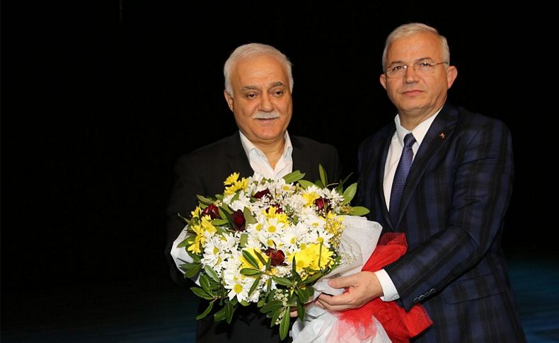 Hatipoğlu 'nun Torbalı'daki konferansa büyük ilgi