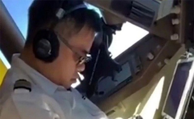 Havada panik! Pilot uyuyakaldı