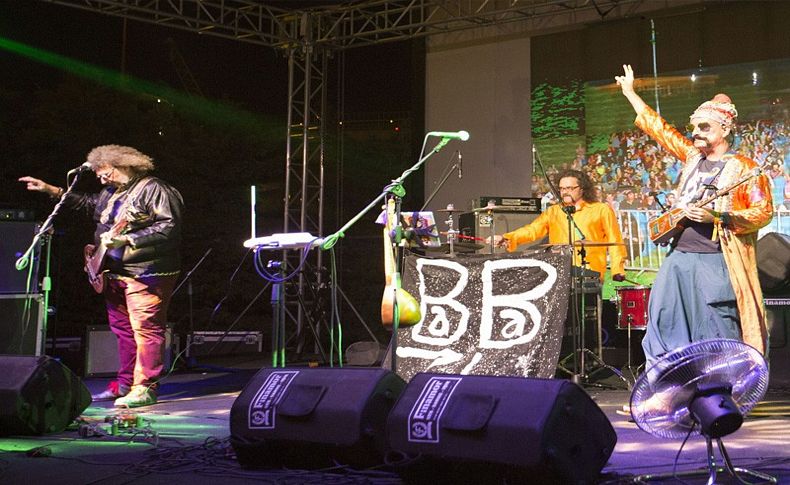 İzmir'de 'Baba Zula rüzgarı'