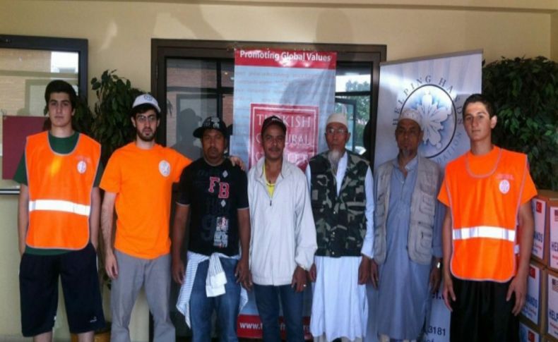 Helping Hands'den, Somali ve Myanmarlı ihtiyaç sahiplerine yardım