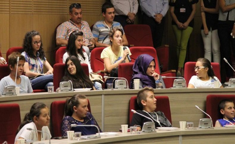 Başkan Şenol Pomak çocukları ağırladı