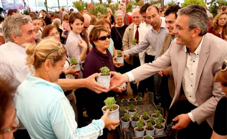 Karşıyaka çiçek kokacak