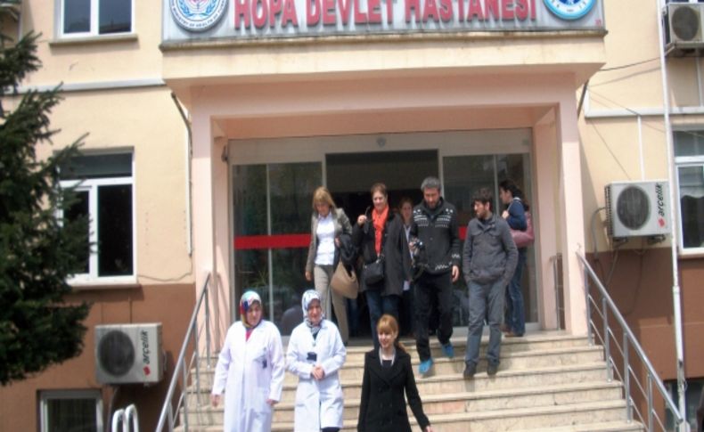 Hopa Devlet Hastanesi hizmette sınır tanımıyor