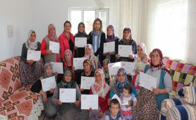 Hüyük köyü kadınlarına AÇEV belgesi