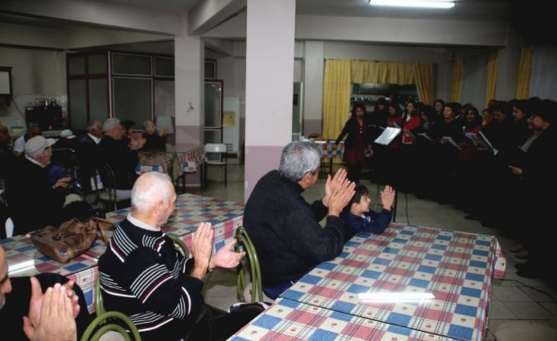 Huzur evi sakinleri eğlendi