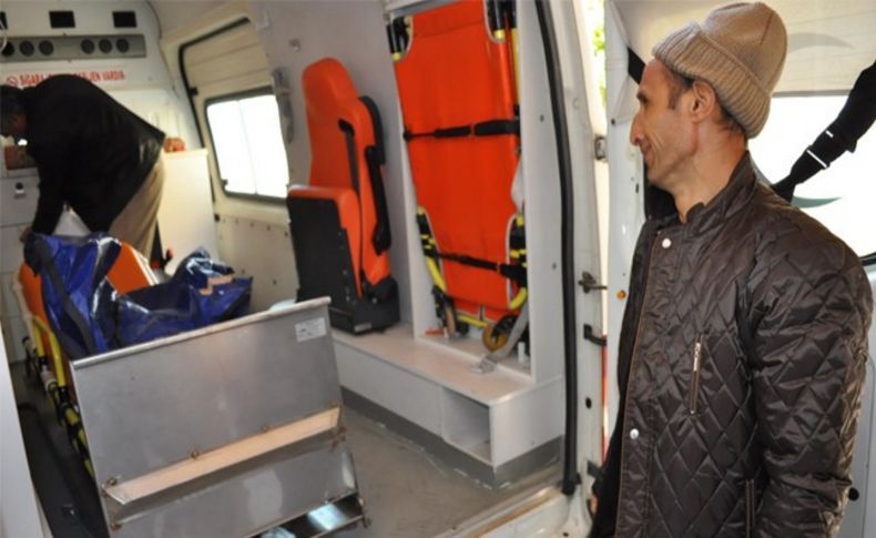 Hayattayken hiç görmediği 9 aylık oğlunun cenazesini aldı