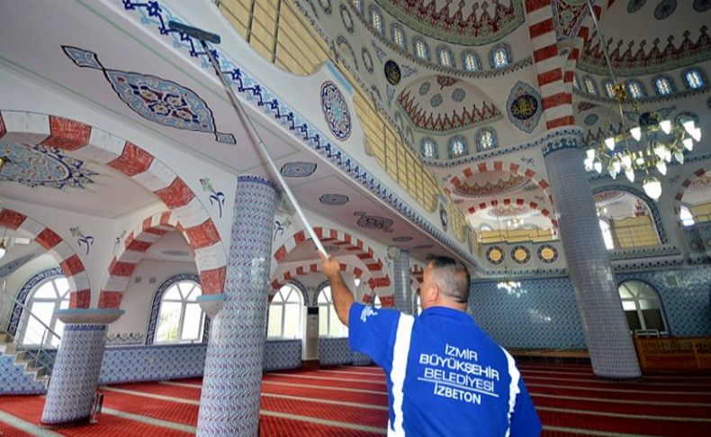 Camilerde dip köşe temizlik
