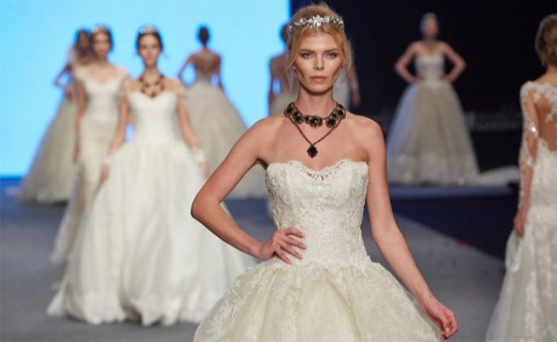 IF Wedding Fashion İzmir'de 4 günde 11 defile