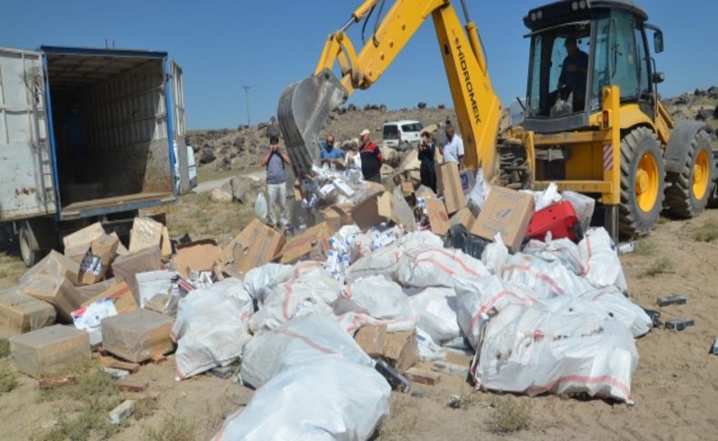 Iğdır'da 300 bin paket sigara imha edildi