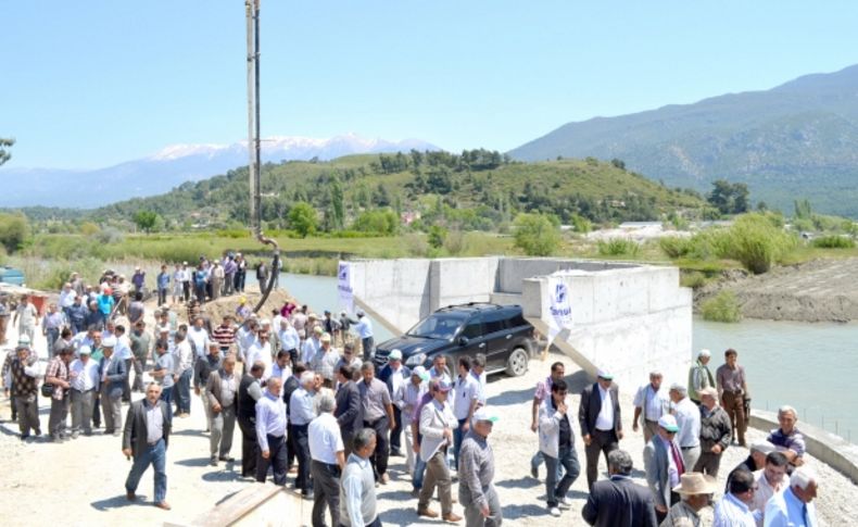 İki köyü birbirine bağlayacak köprünün temeli atıldı