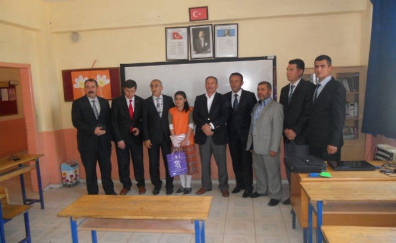 İl Milli Eğitim Müdürü’nden Kızılelma Ortaokulu’na ziyaret