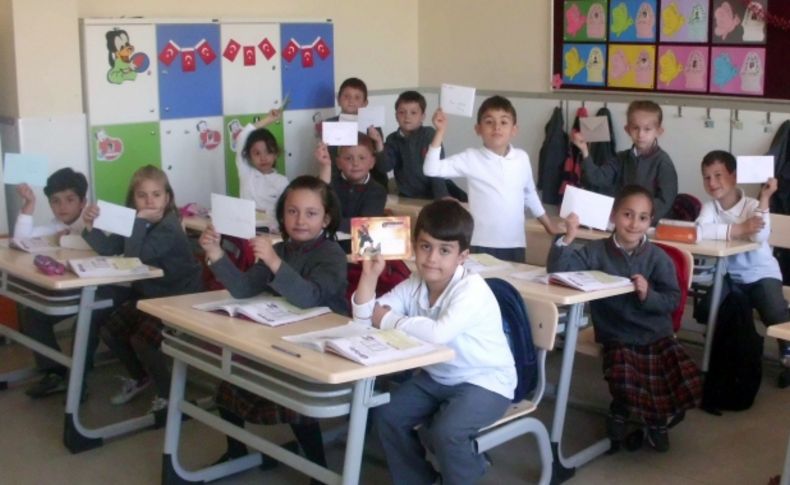 İlk mektuplarını öğretmenlerine yazdılar