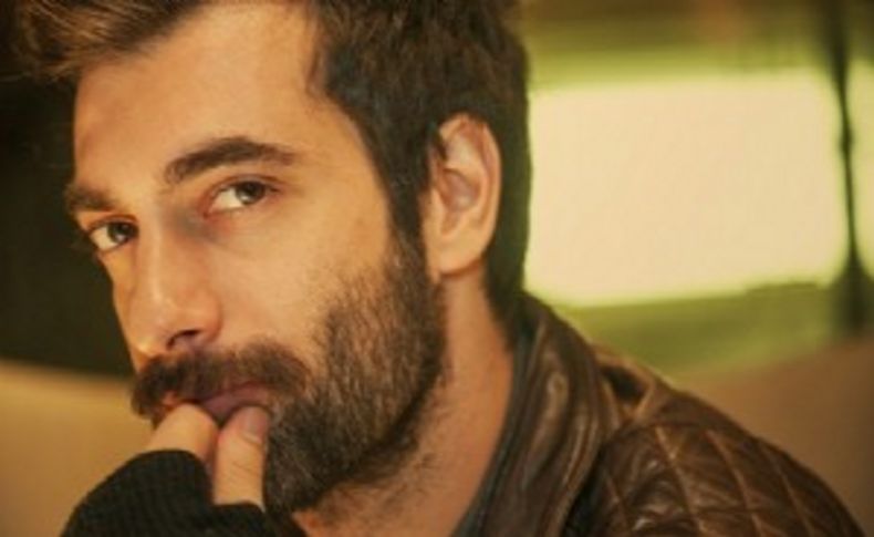 Ünlü oyuncu:Kucağımda bebek var gibi...