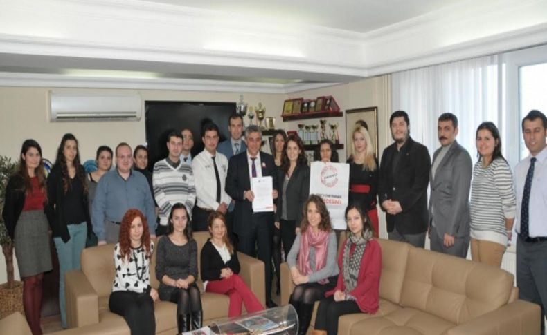 İnce, Genç Dostu Başkan ilan edildi
