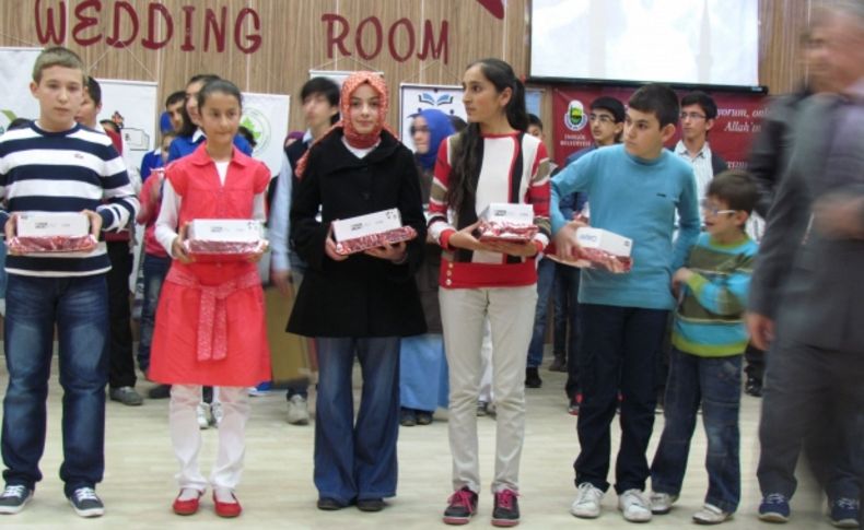İnegöl Nilüfer Safvet Koleji'nden siyer yarışması başarısı