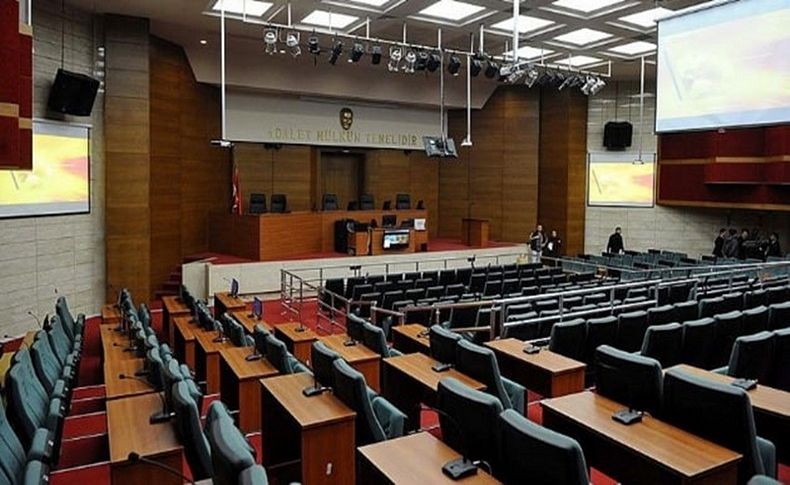 İnfazdan son anda kurtulan albay yaşadıklarını anlattı
