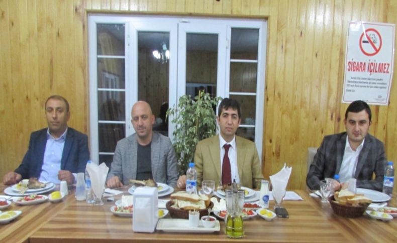 İNSİAD Hizmet Sektörü üyeleri yemekte bir araya geldi