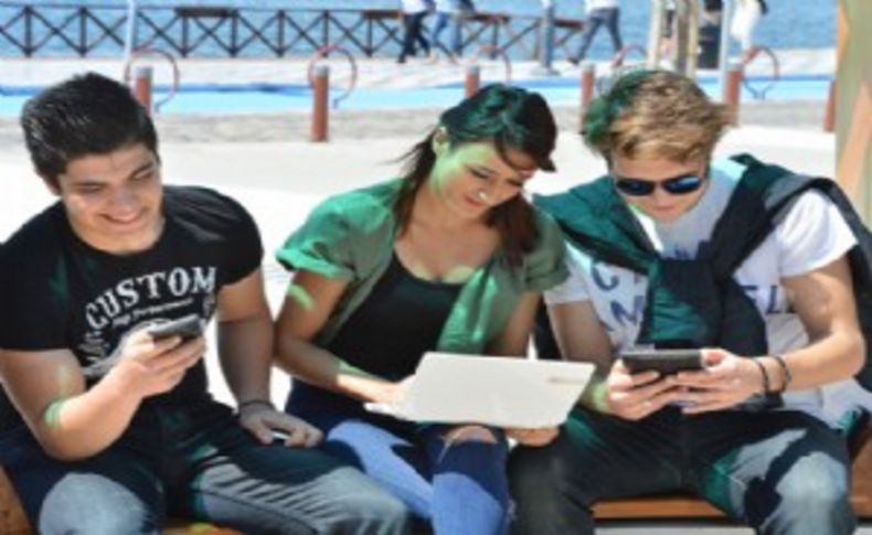Meydanlarda “ücretsiz internet keyfi” başlıyor
