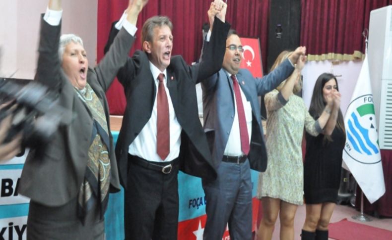 İP Foça Belediye Başkan adayını açıkladı