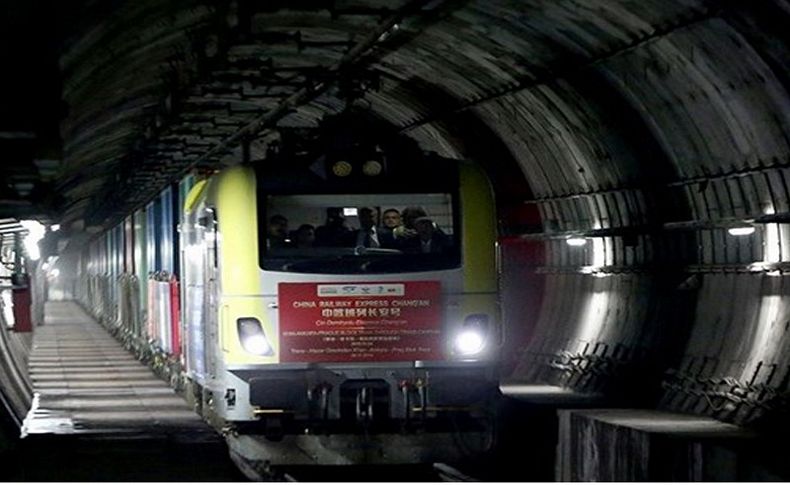 İpek Yolu treni Boğaz'dan geçti