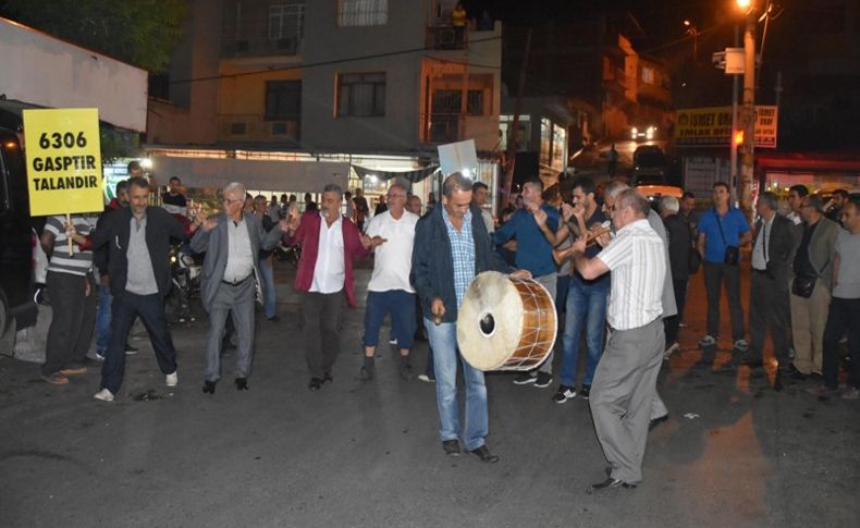 İptal davasına davullu zurnalı uğurlama
