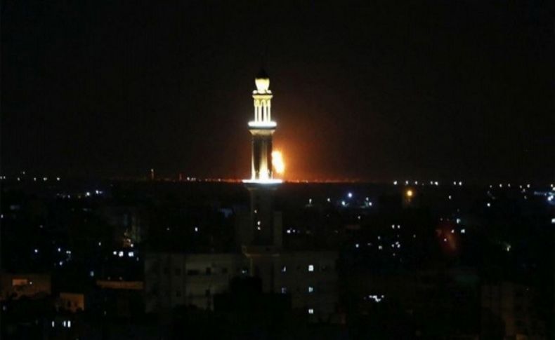 İsrail bayram dinlemedi uçaklarla Gazze'yi vurdu