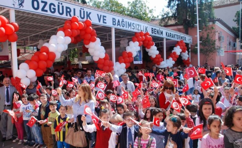 İskenderun'da coşkulu 23 Nisan kutlaması
