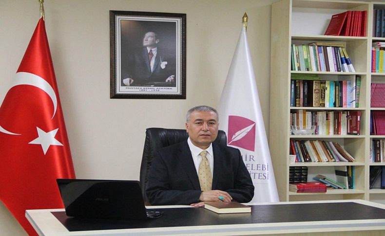 İslami İlimler Fakültesi'ne yeni dekan