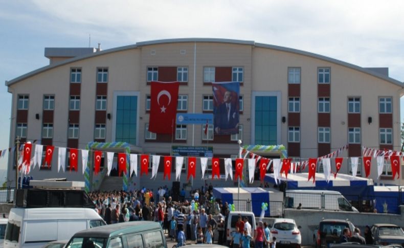 İsmiyle Alevileri sevindiren Hacı Bektaş Veli Ortaokulu'nun açılışı yapıldı