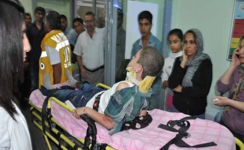 Istanbul'dan Geldiler, Köylerinin Girişinde Kaza Yaptilar: 10 Yarali