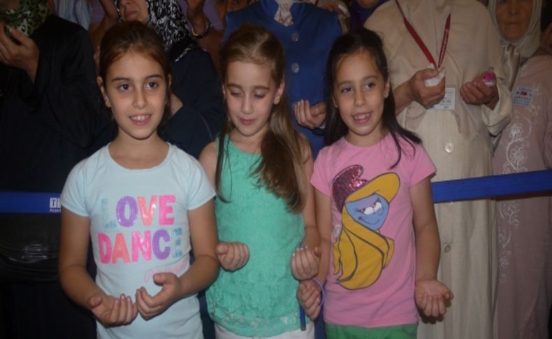 İstanbul’un ilk hacı kafilesi kutsal topraklara uğurlandı