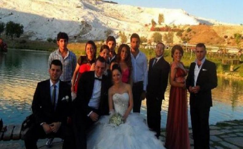 İşten atılmak mutluluklarını engeleyemedi