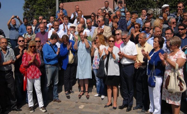 İzmir'de gazetecilerden baskı ve saldırılara tepki