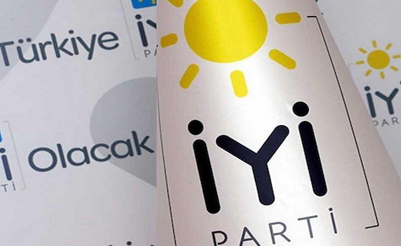 İYİ Parti'de istifa depremi