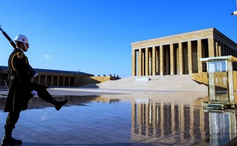 İzmir Barosundan Anıtkabir davası