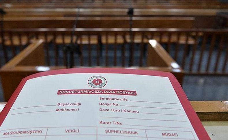 İzmir'de 2 FETÖ sanığına hapis cezası