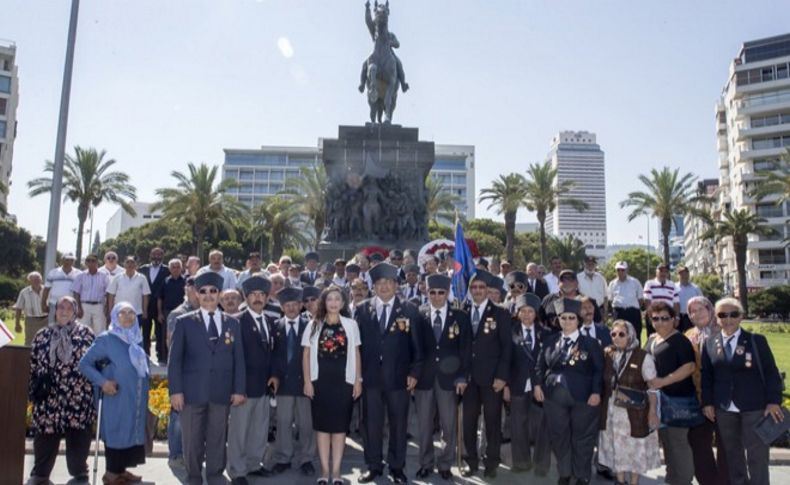 İzmir'de 20 Temmuz kutlaması